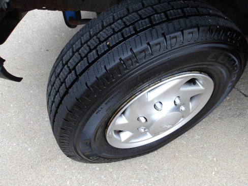 Used 2010 Ford E-250 and Econoline 250 image 50
