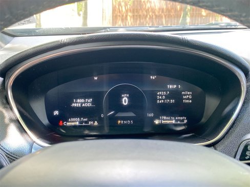 Used 2019 Lincoln Nautilus Reserve image 13