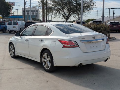 Used 2015 Nissan Altima 2.5 SL image 5