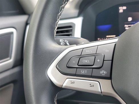Certified 2022 Volkswagen Atlas SE image 29
