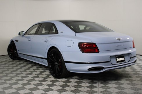 New 2025 Bentley Flying Spur Plug-In Hybrid image 3
