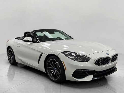 Certified 2022 BMW Z4 sDrive30i w/ Convenience Package image 1