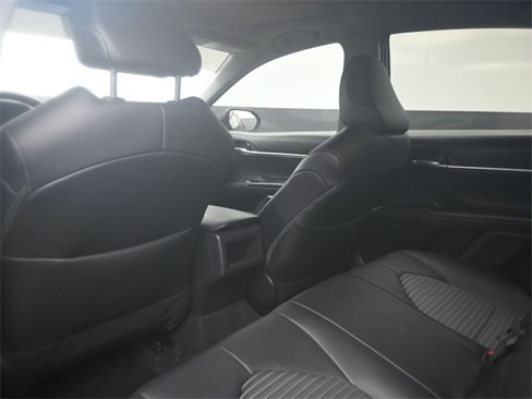 Used 2022 Toyota Camry SE image 14
