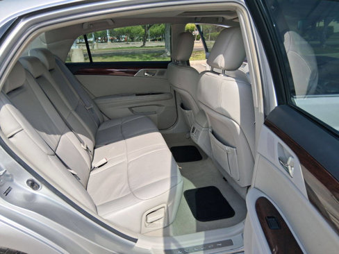 Used 2009 Toyota Avalon XLS image 14