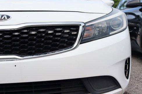 Used 2017 Kia Forte LX image 14