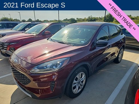 Used 2021 Ford Escape S image 1