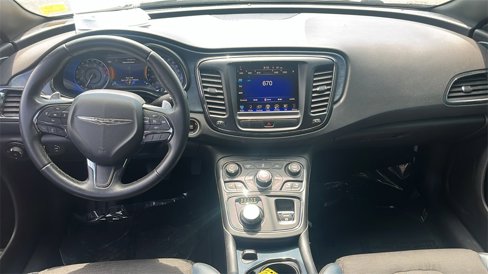 Used 2016 Chrysler 200 S image 33