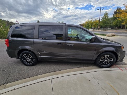 Used 2017 Dodge Grand Caravan GT image 7