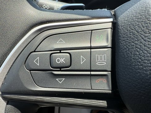 Used 2023 Jeep Grand Cherokee L Laredo image 20