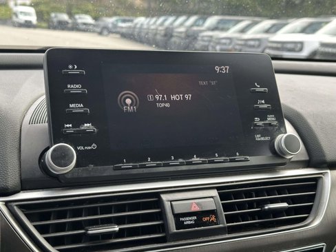 Used 2018 Honda Accord LX image 17