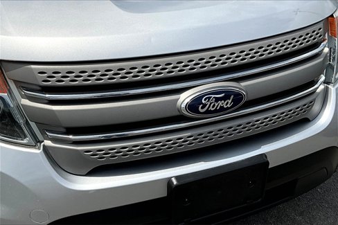 Used 2013 Ford Explorer 4WD w/ Class III Trailer Tow Pkg image 30