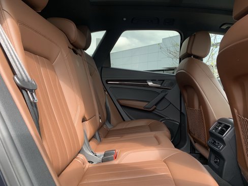 Used 2018 Audi Q5 2.0T Premium Plus w/ Premium Plus Package image 33