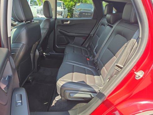 Used 2021 Ford Escape Titanium image 15