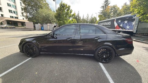Used 2010 Mercedes-Benz E 63 AMG Sedan image 6