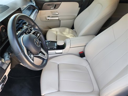 Used 2021 Mercedes-Benz GLB 250 image 13