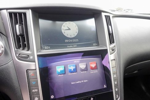 Used 2014 INFINITI Q50 Premium w/ Leather Seating Package image 18