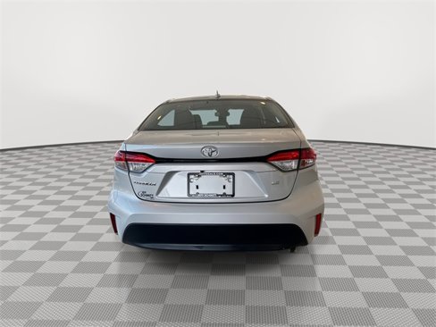 Used 2023 Toyota Corolla LE image 10