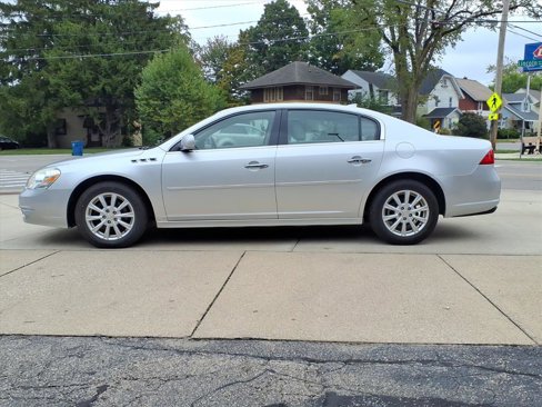 Used 2011 Buick Lucerne CXL image 2