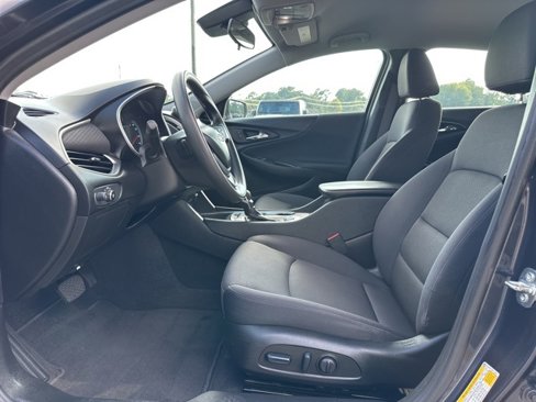 Used 2023 Chevrolet Malibu LT w/ Driver Confidence Package image 9