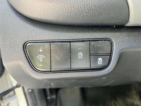 Used 2021 Kia Seltos LX image 17