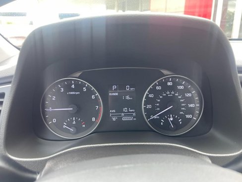 Used 2017 Hyundai Elantra SE image 26