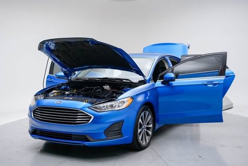 Used 2020 Ford Fusion SE image 17