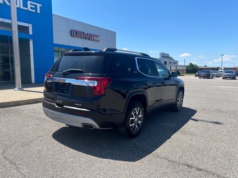 Certified 2023 GMC Acadia SLT image 3