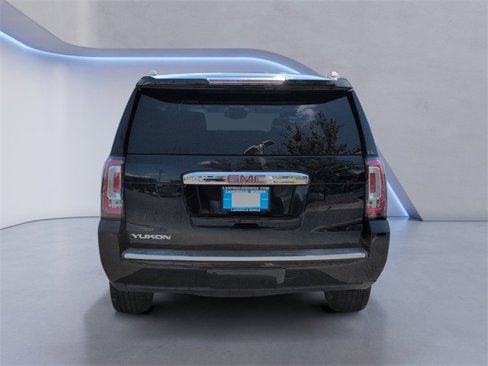 Used 2017 GMC Yukon Denali w/ Open Road Package image 8
