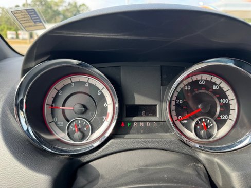 Used 2017 Dodge Grand Caravan SXT image 16