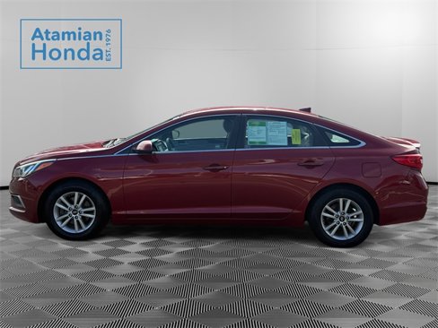 Used 2016 Hyundai Sonata SE image 2