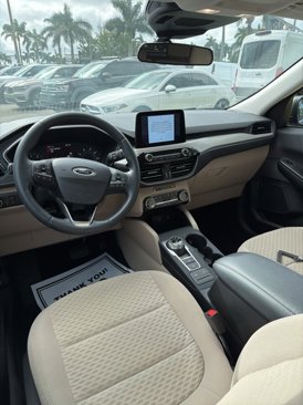 Used 2022 Ford Escape SE w/ Convenience Package image 6