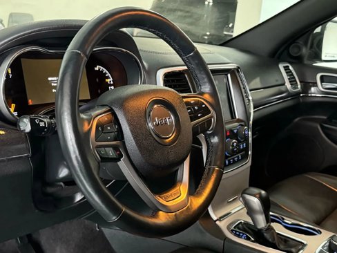 Used 2018 Jeep Grand Cherokee Limited image 9