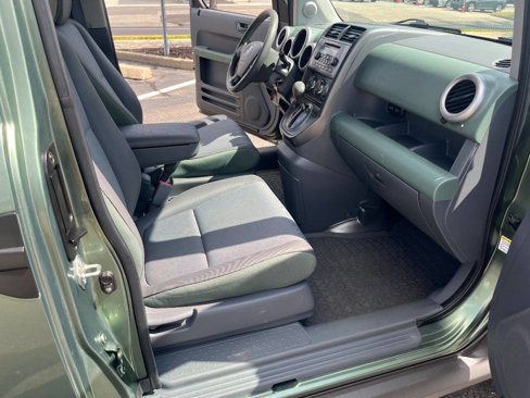 Used 2005 Honda Element EX image 10