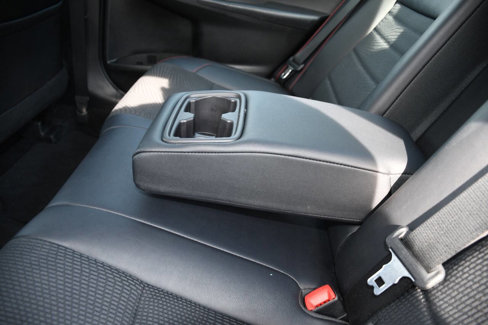 Used 2016 Toyota Camry SE image 16