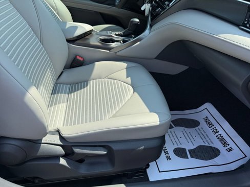 Certified 2024 Toyota Camry SE image 19