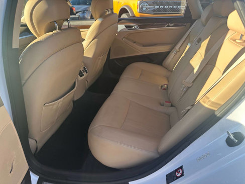 Used 2015 Hyundai Genesis 3.8 image 15