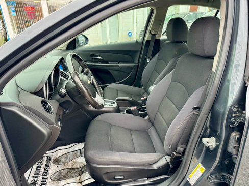 Used 2013 Chevrolet Cruze LT image 10