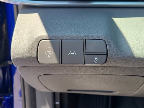 Used 2022 Hyundai Elantra SEL image 24