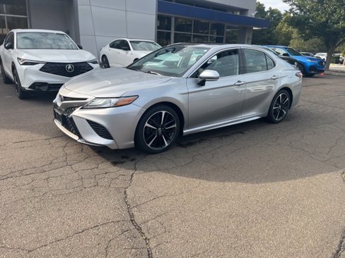 Used 2019 Toyota Camry XSE image 29