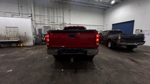 Used 2008 GMC Sierra 1500 SLE w/ Z71 Off-Road Package image 4
