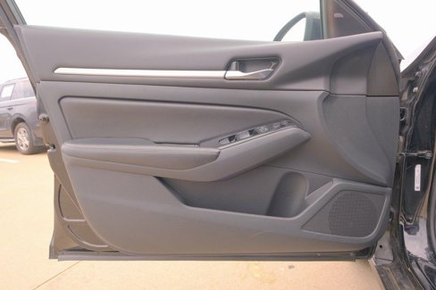 Used 2023 Nissan Altima 2.5 SV image 21