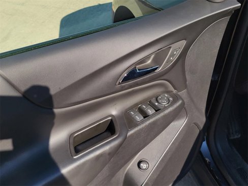 Used 2023 Chevrolet Equinox LT image 14
