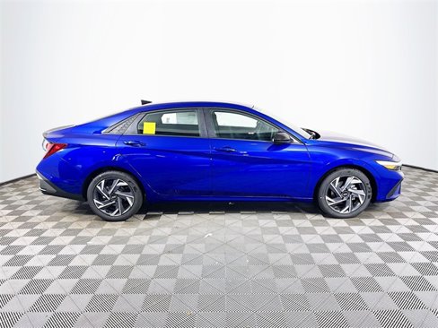New 2025 Hyundai Elantra Sport image 17