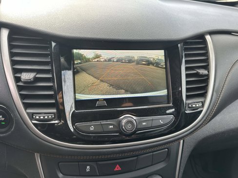 Used 2019 Chevrolet Trax LT w/ Driver Confidence Package image 30