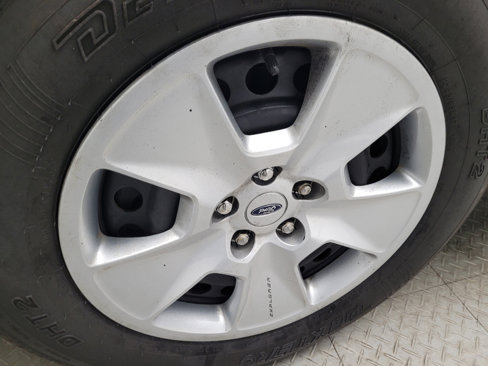 Used 2013 Ford Explorer 4WD w/ Class III Trailer Tow Pkg image 31