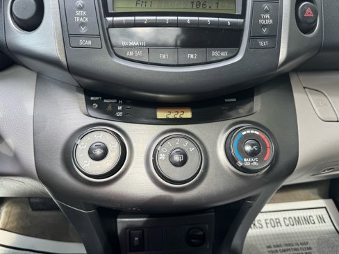 Used 2011 Toyota RAV4 2WD image 29