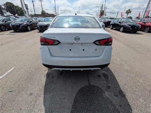 New 2025 Nissan Versa S image 4