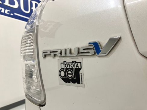 Used 2012 Toyota Prius V Five image 18