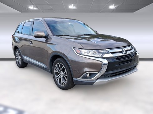 Used 2018 Mitsubishi Outlander SE image 5