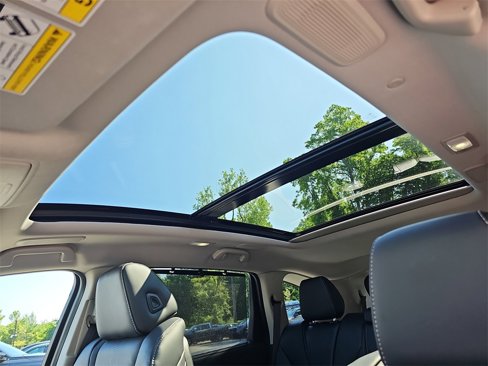 Certified 2025 Acura MDX w/ Technology Package image 31
